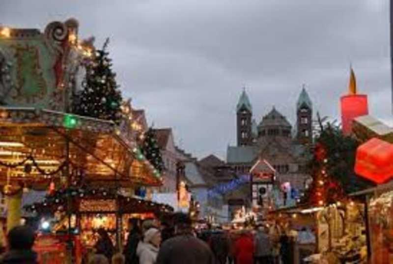 Ferienwohnungen Domblick Mit Historischem Innenhof Speyer Exteriör bild